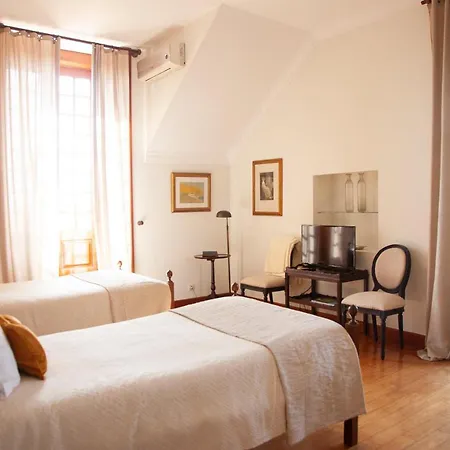 Quinta Da Nasce água 4*