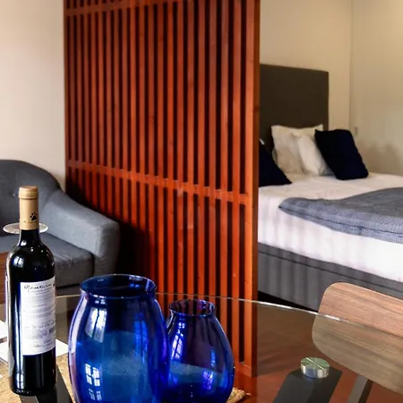 アパートホテル Quinta Da Nasce Agua 4*